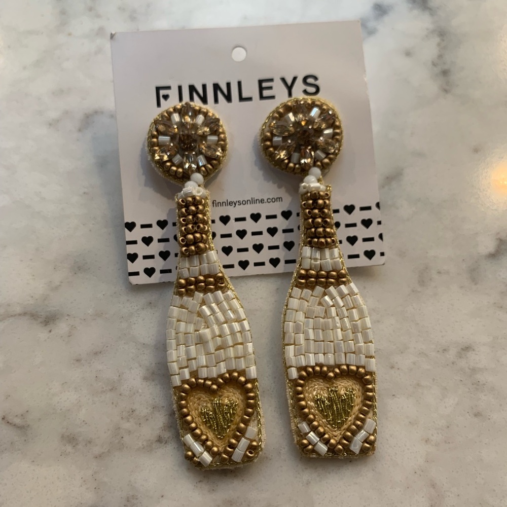 🍾Finleys Nashville Champane Earrings🍾